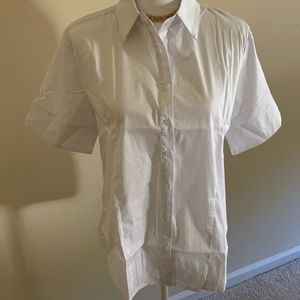 Women’s Fitted Short Sleeve Shirt